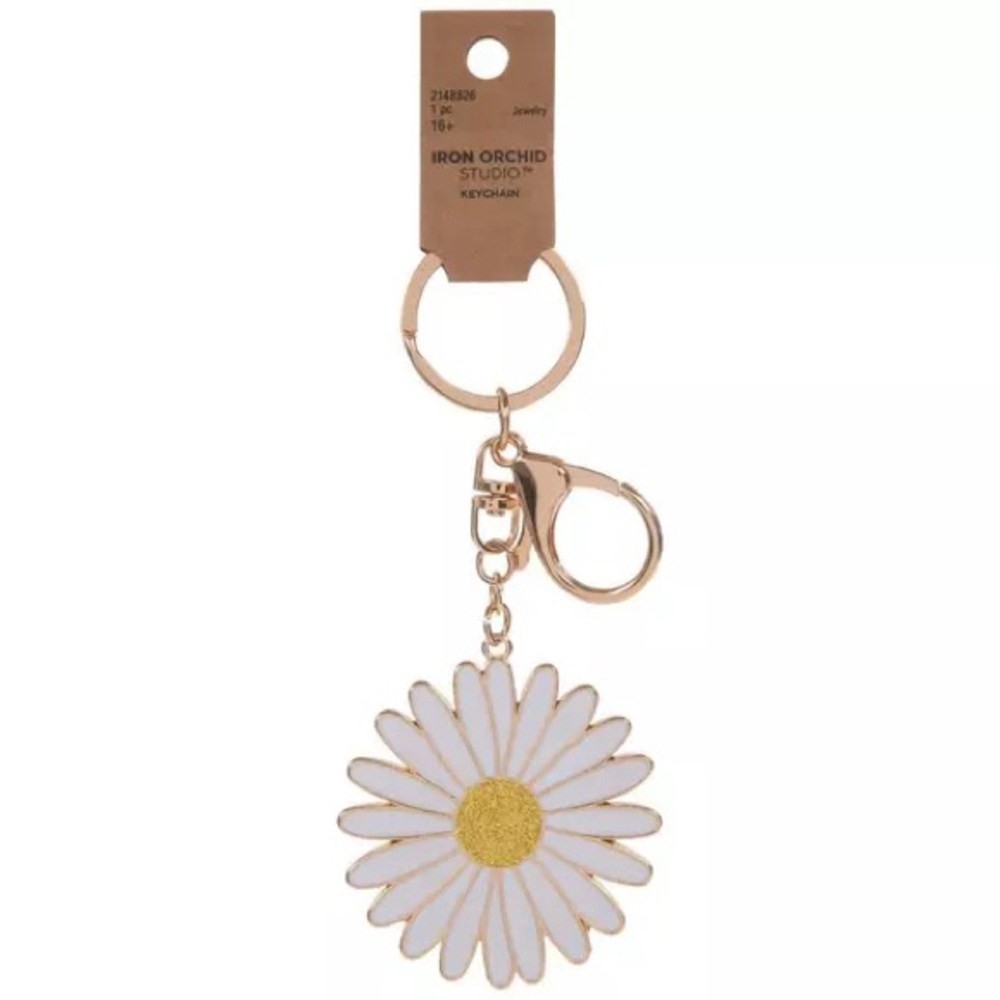 New Daisy Keychain